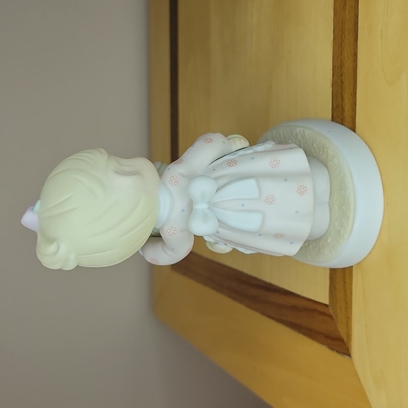 2001 Precious Moments "Healing Begins With Forgiveness" Figurine - Picture 4 of 8